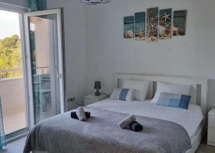 Dineva Apartmán *